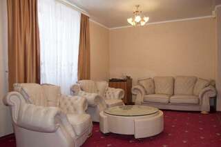Гостиница Red Hotel Анапа Номер люкс-6